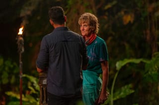 ...and Laetitia plays her idol for herself.