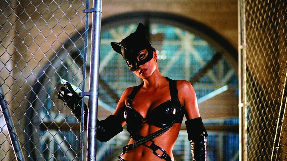 1616052172 56 catwoman03