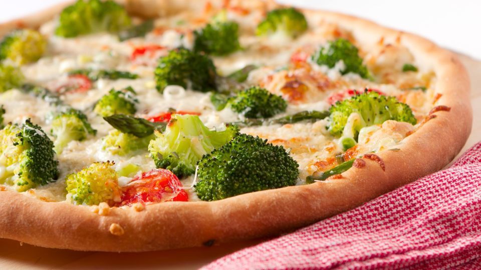 1617960328 56 pizza broccoli